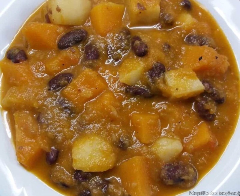 Guisat de mongetes vermelles amb carbassa