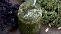 Recepta de cuina de Pesto de col rissada-Kale