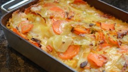 Recepta de cuina de Gratinat de patates amb porro i bolets, ceps