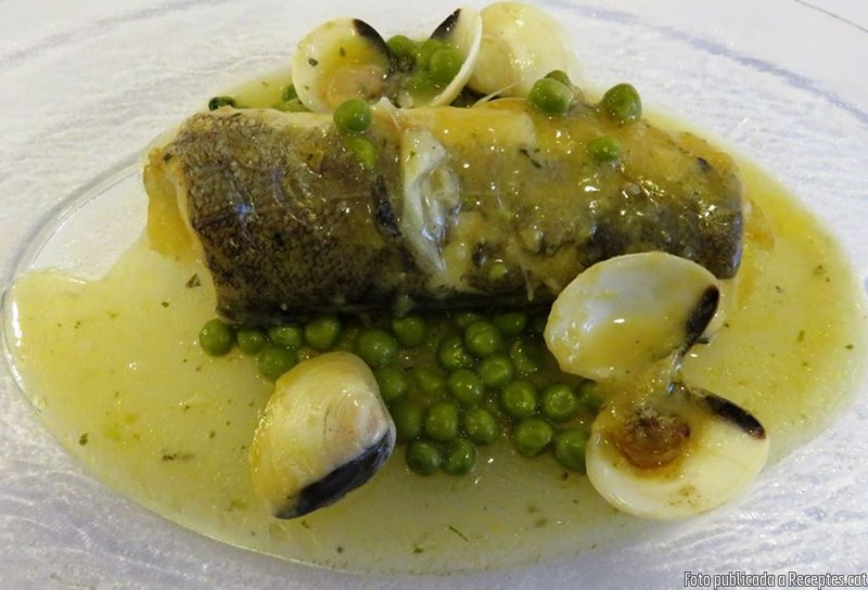 Llucets amb pèsols i rossellones