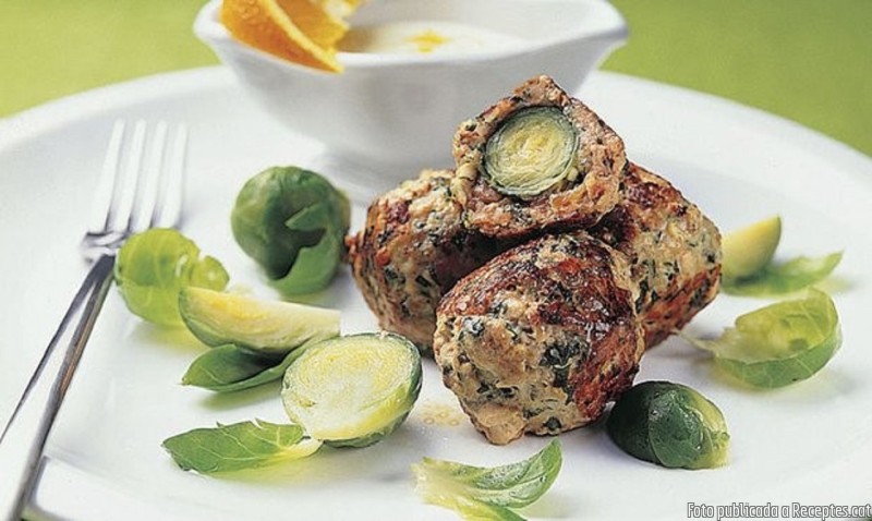 Cols de Brussel·les, empanades amb carn picada