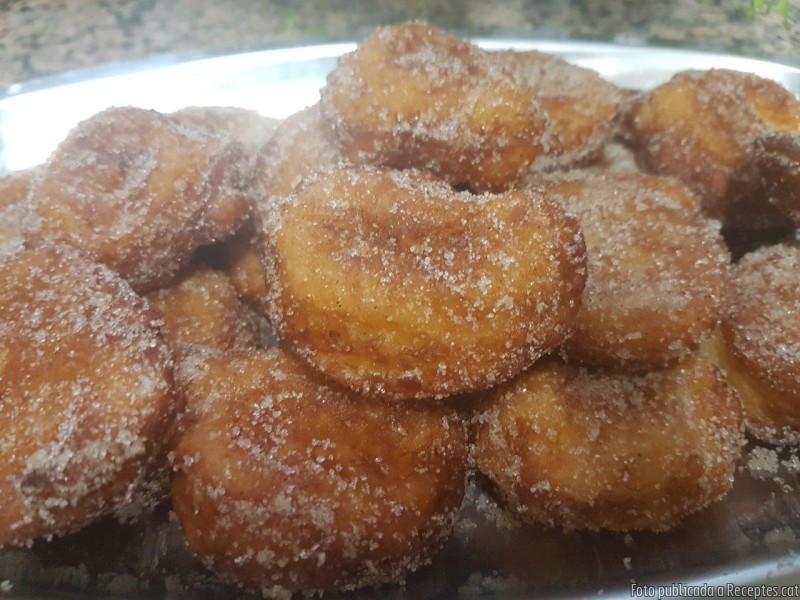 Bunyols de poma
