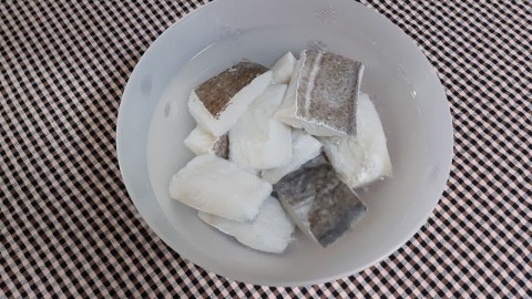 Bacallà de quaresma amb olives trencades
