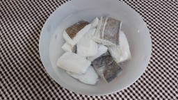 Recepta de cuina de Bacallà de quaresma amb olives trencades