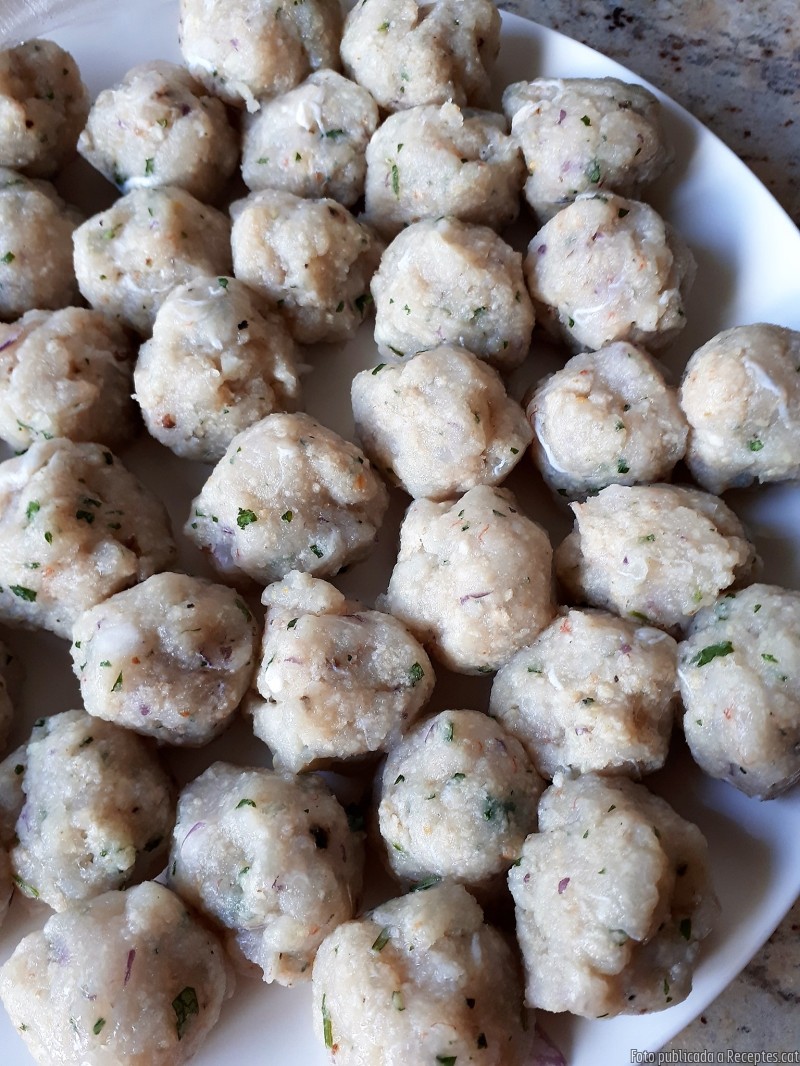 Curry de pilotilles de peix - nga soke lone hin