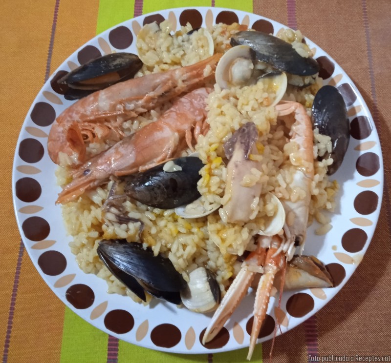 Cassola d'arròs de marisc fàcil