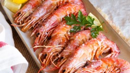 Gambes o gambons amb la fregidora d'aire calent