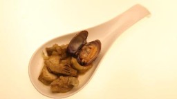 Recepta de cuina de Cloïsses amb carxofes