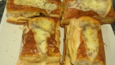 Pasta fullada amb remenat de bolets