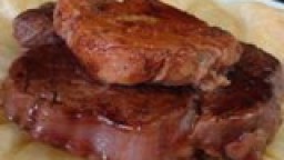 Recepta de cuina de Filet de bou amb fetge d´ànec