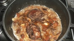 Recepta de cuina de Galtes de porc rostides amb rovellons