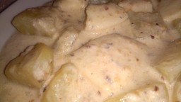 Recepta de cuina de Sípia amb patates i crema de llet