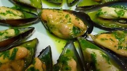 Recepta de cuina de Musclos amb all i julivert