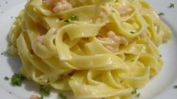 Recepta de cuina de Tagliatelle al salmó amb caviar
