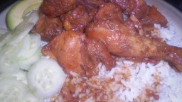 Recepta de cuina de Pollastre guisat amb arròs (Ghana)