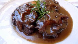 Recepta de cuina de Cua de bou estofada