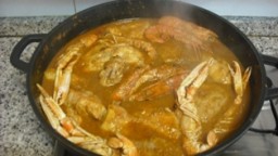 Recepta de cuina de Pollastre de pagès amb escamarlans i gambes