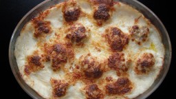 Recepta de cuina de Ous farcits de carn gratinats