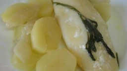 Recepta de cuina de Bacallà bullit amb patata i ceba