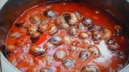 Recepta de cuina de Cargols guisats amb menuts de carn
