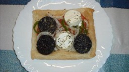 Recepta de cuina de Pasta de full amb butifarra negra