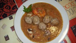 Recepta de cuina de Mandonguilles amb fruits de mar