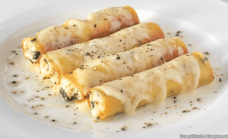 Canelons de bacallà