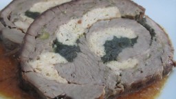 Recepta de cuina de Vedella farcida amb carn picada, truita i espinacs