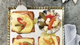 Recepta de cuina de Torrades de Raclette i pernil