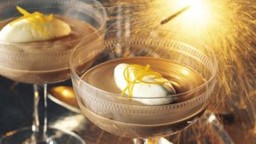 Recepta de cuina de Îles Flottantes en crema de xocolata