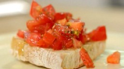Recepta de cuina de Crostini amb tomàquet fresc