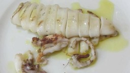 Recepta de cuina de Calamar fresc a la planxa