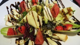 Recepta de cuina de Amanida molt variada i “especial”