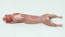 Recepta de cuina de Conill lletó a la brasa amb escalivada i patata al caliu