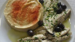 Recepta de cuina de Hummus de cigrons amb verat en escabetx de llimona