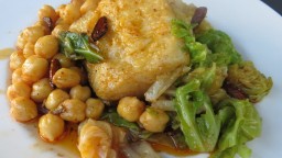 Recepta de cuina de Bacallà amb cigrons i col blanca