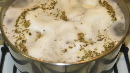 Recepta de cuina de Lluç fresc bullit amb alls i orenga