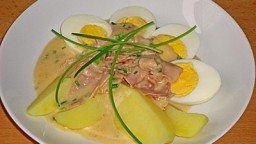 Recepta de cuina de Ous amb Salsa de Crema i Pernil