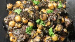 Recepta de cuina de Sepionets a la bruta amb cigronets