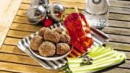 Recepta de cuina de Mandonguilles de vedella amb farciment de tomàquet i mozzarella