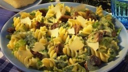 Recepta de cuina de Espirals amb filet de carn i col