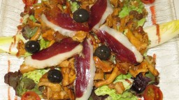 Recepta de cuina de Amanida de bolets i pernil d'ànec