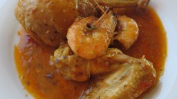 Recepta de cuina de Pollastre de pagès amb gambes