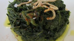 Recepta de cuina de Espinacs amb oli de gules