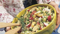 Recepta de cuina de Amanida clàssica de patata a l'estil Suïs