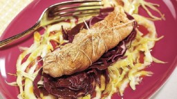 Recepta de cuina de Rotlles de pollastre al vapor amb col blanca i vermella