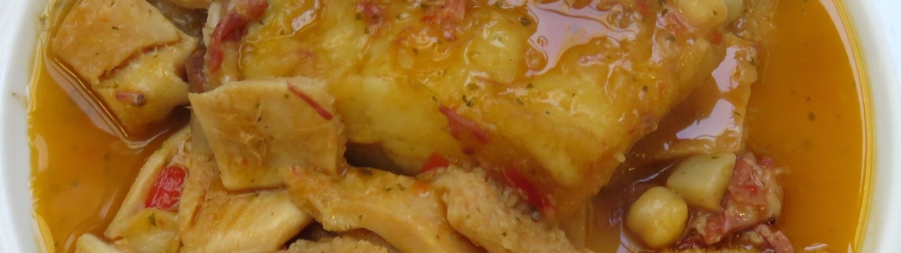 Bacallà amb cap i pota i cigrons