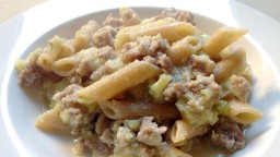 Recepta de cuina de Macarrons amb coliflor i botifarra esparracada