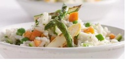 Recepta de cuina de Risotto amb espàrrecs, pastanagues i pèsols