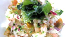 Recepta de cuina de Ceviche de gambes amb arròs, tomàquet, llima i wasabi